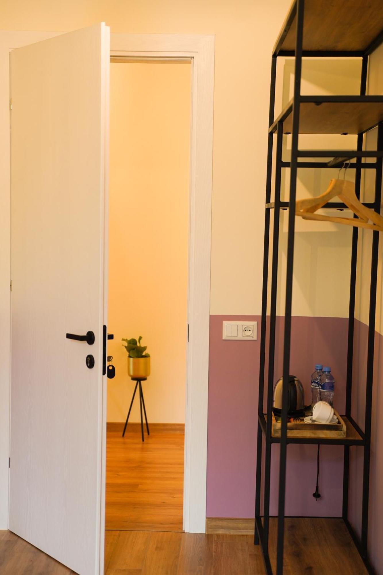 Dro Hotel Кутаиси Екстериор снимка