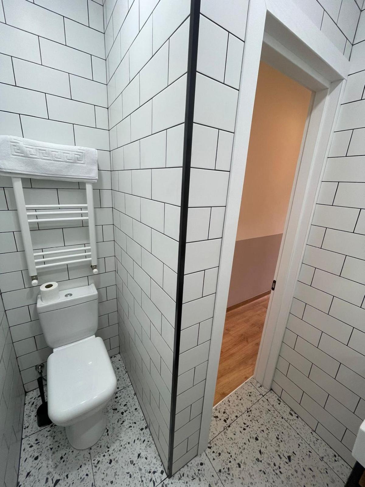 Dro Hotel Кутаиси Екстериор снимка