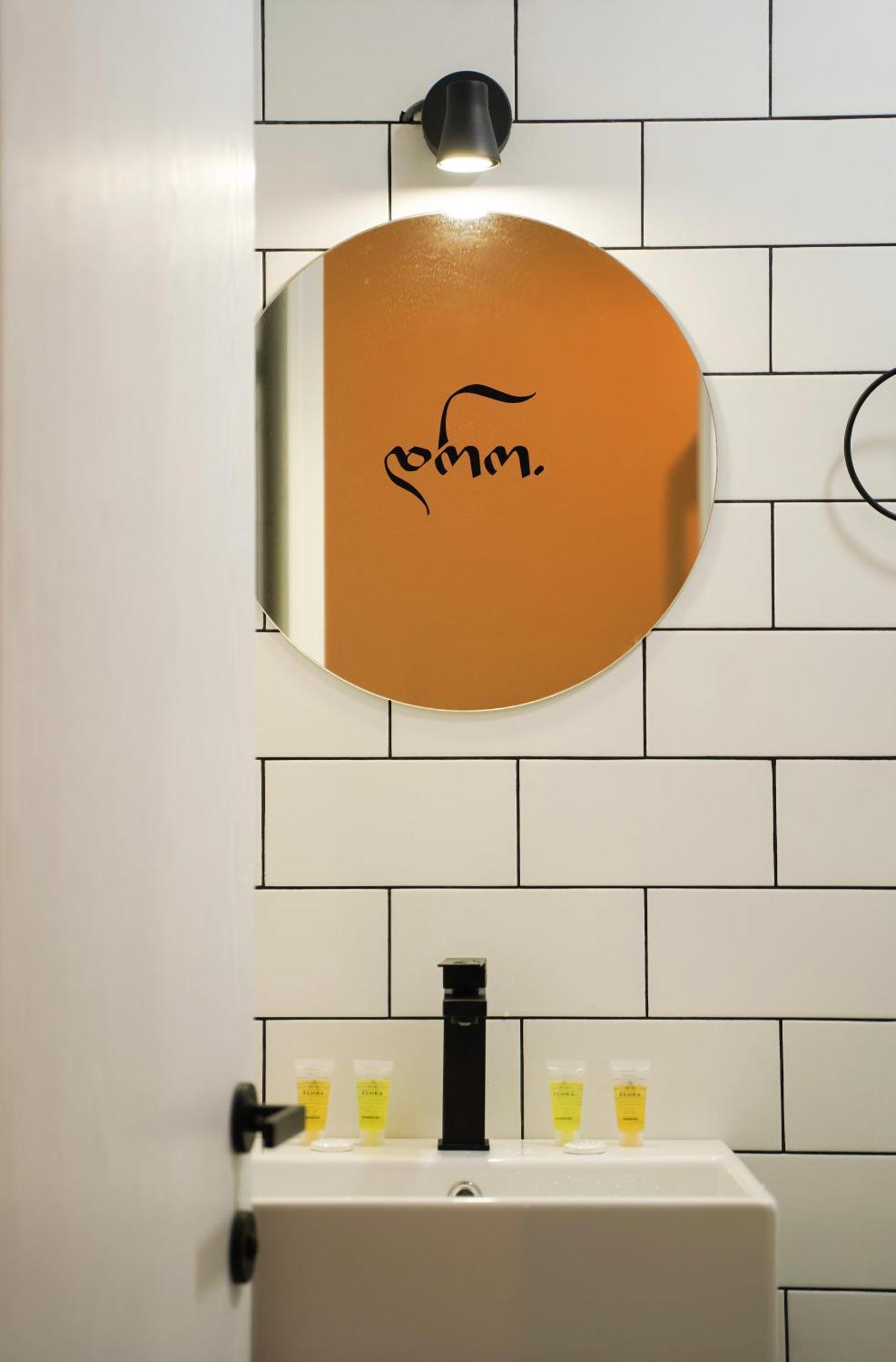 Dro Hotel Кутаиси Екстериор снимка