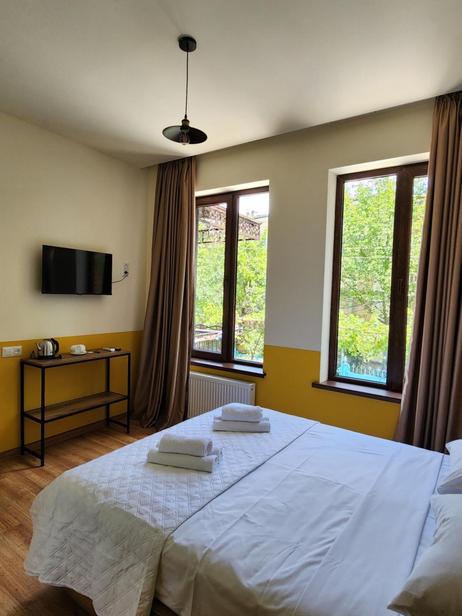 Dro Hotel Кутаиси Екстериор снимка